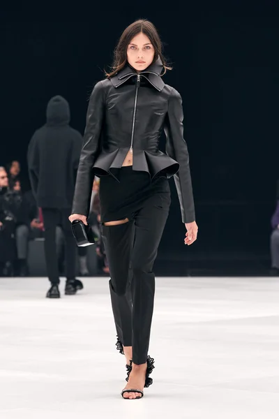 Look 67